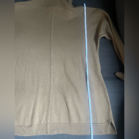 Talbots PURE MERINO WOOL Brown Turtleneck Tunic Sweater Size Medium Petite - Picture 6 of 7